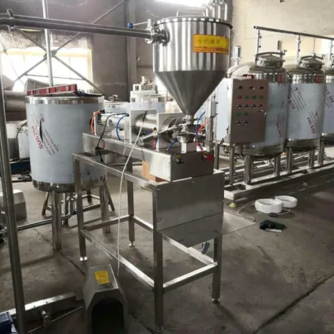 Small scall drinking milk bottles filling machine